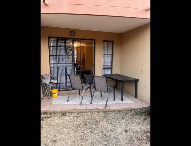 2 BEDROOM TOWNHOUSE FOR SALE IN SAGEWOOD